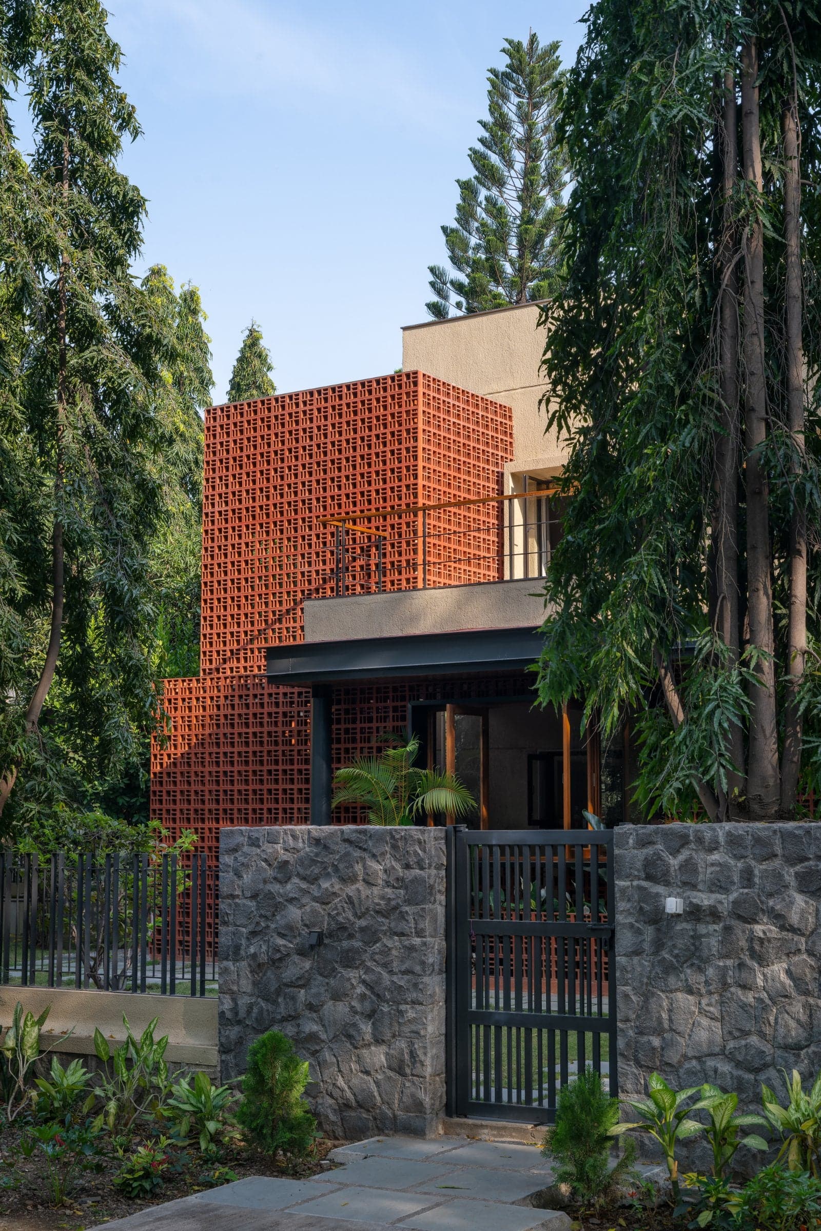 Born out of a shared commitment to a process-driven and exploratory approach to design and construction.